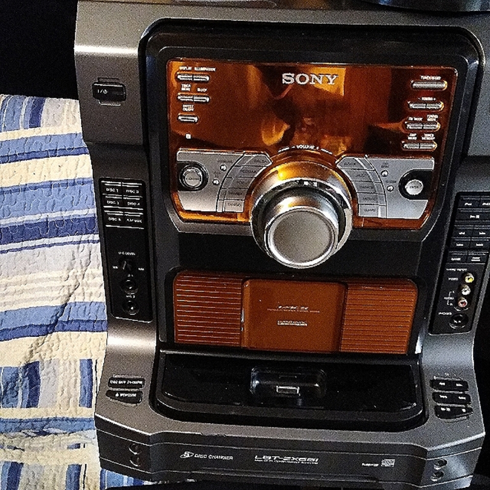 I'm selling a Sony sourrond sound Bluetooth system for 250$ and a 2500wats mini